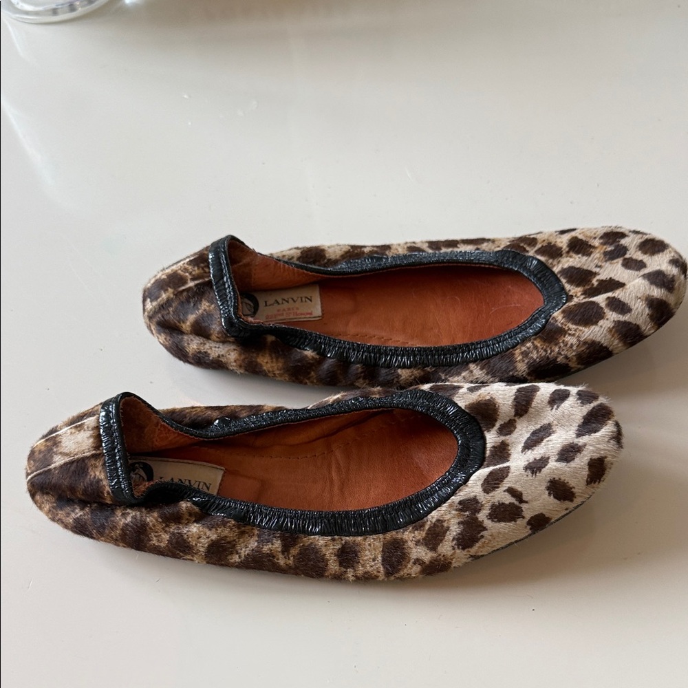 Lanvin Leopard Print Ballet Flats in Brown and Black